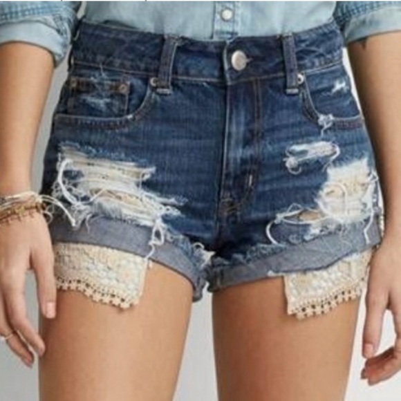 American Eagle Distressed Hi-Rise Festive Denim Shorts with Ivory Lace 12 - Picture 3 of 12